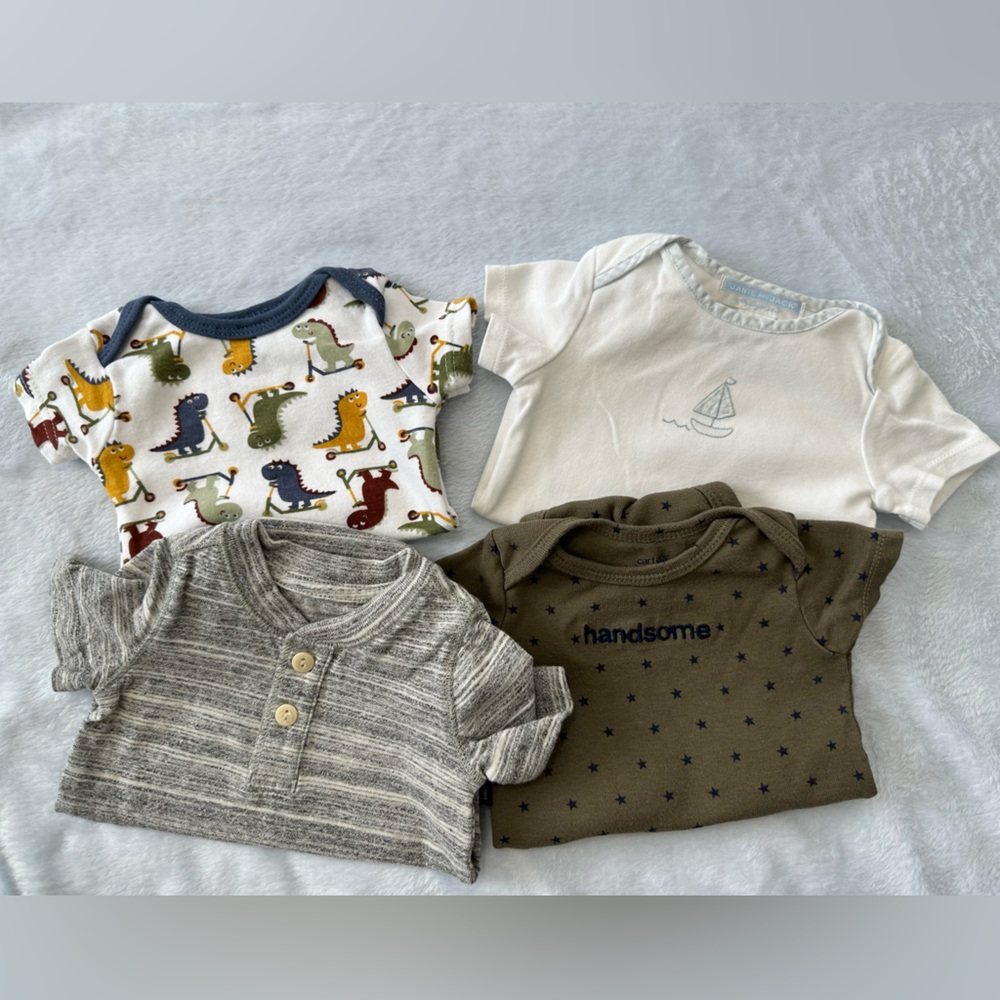 🔥3 for $10🔥 Assorted brands and color 0-3 month onesies